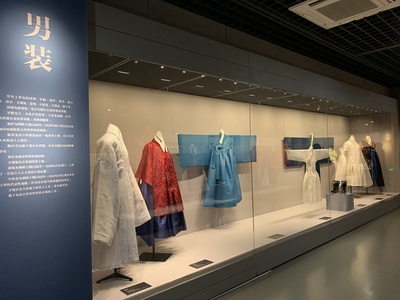 錦繡江南映韓風 韓國傳統服飾展杭州啟幕，匠心織就文化交融